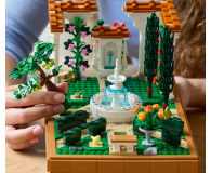LEGO Icons 10359 Fontanna w ogrodzie - 1298067 - zdjęcie 5